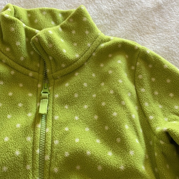 2 Girls size 3/4 Uniqlo low zip up & hello kitty vest - Picture 7 of 8